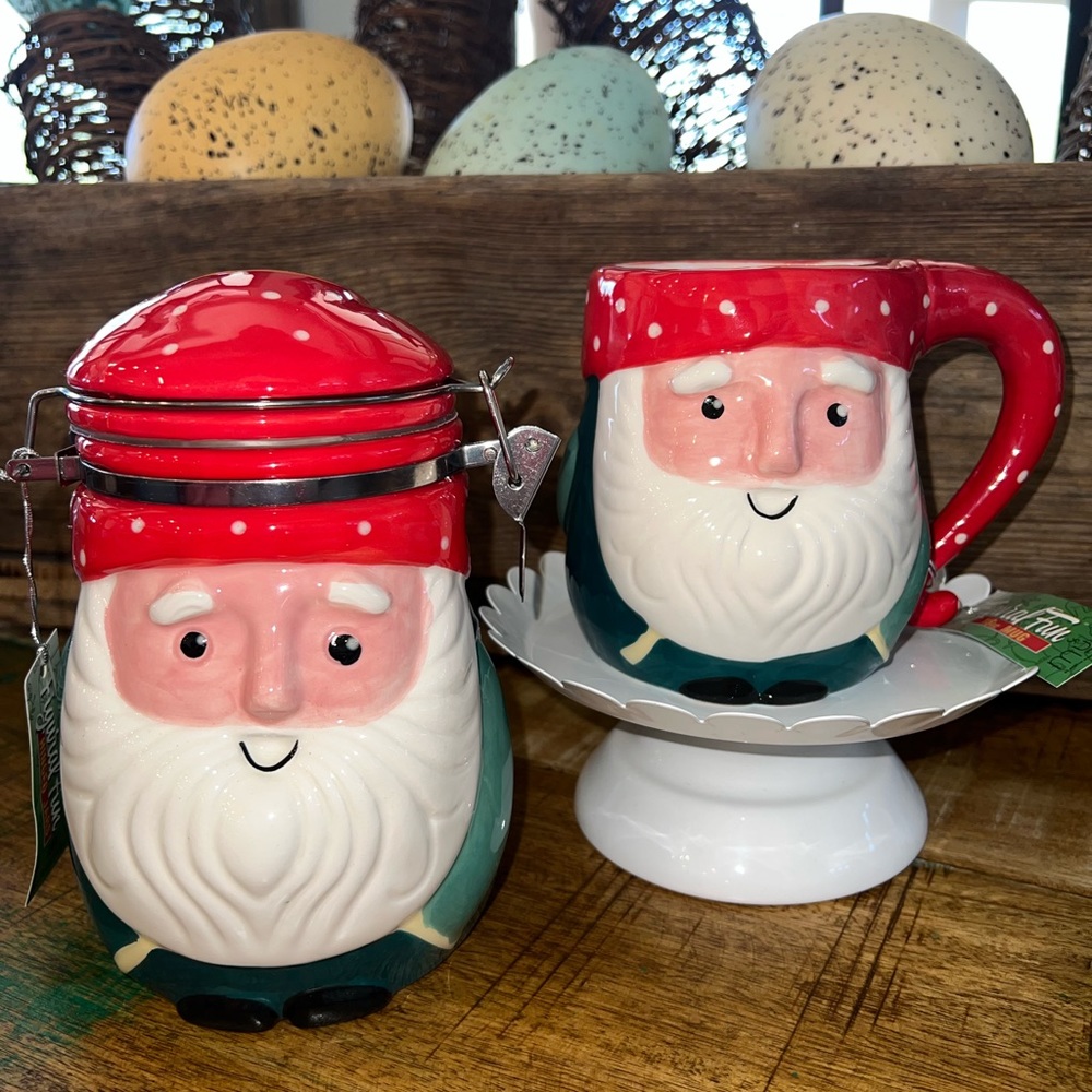 Gnome coffee mug and canister set. NWT.